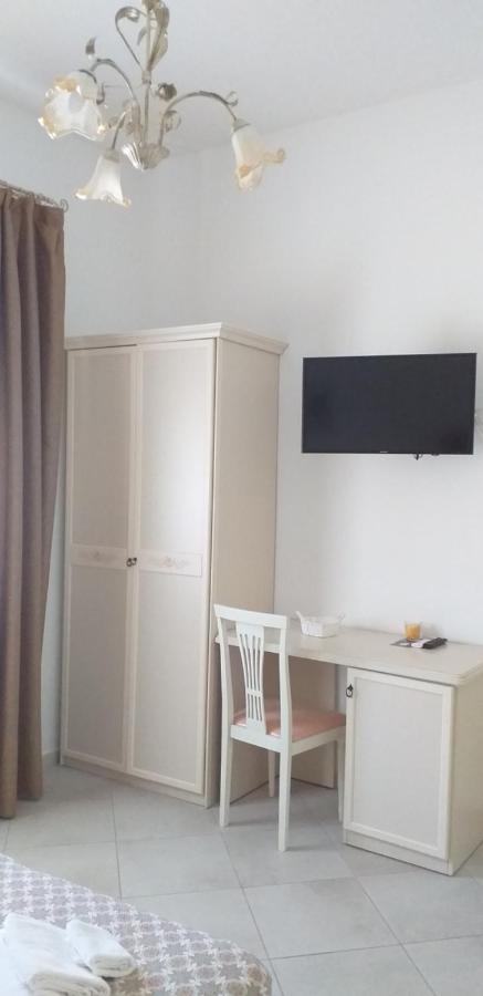 Afrodite Hotell Scalea Exteriör bild