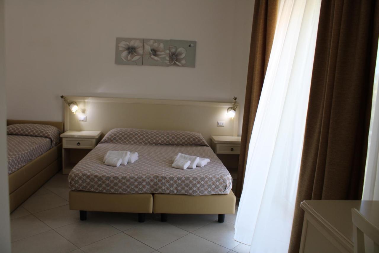 Afrodite Hotell Scalea Exteriör bild