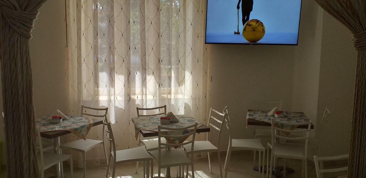 Afrodite Hotell Scalea Exteriör bild
